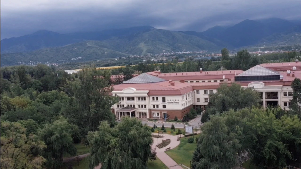 Зачем здоровому человеку отдых в санатории? 