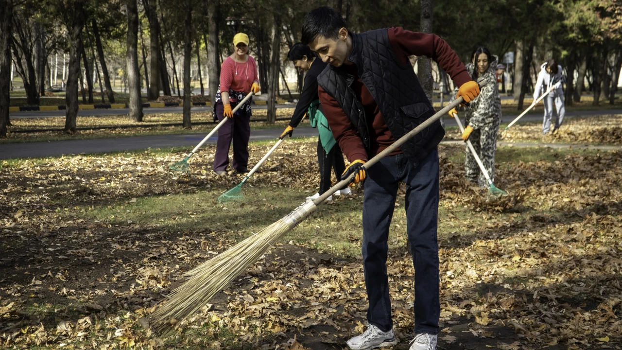 «Таза Қазақстан»: Almaty Resort организовал акцию «Чистый четверг» 