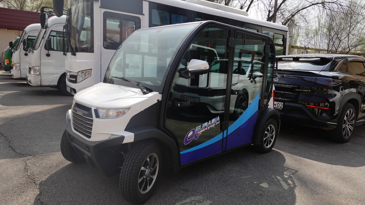 «Адал Азамат»: Жәнібек Сабыров  — автoшаруашылықтың тірегі 